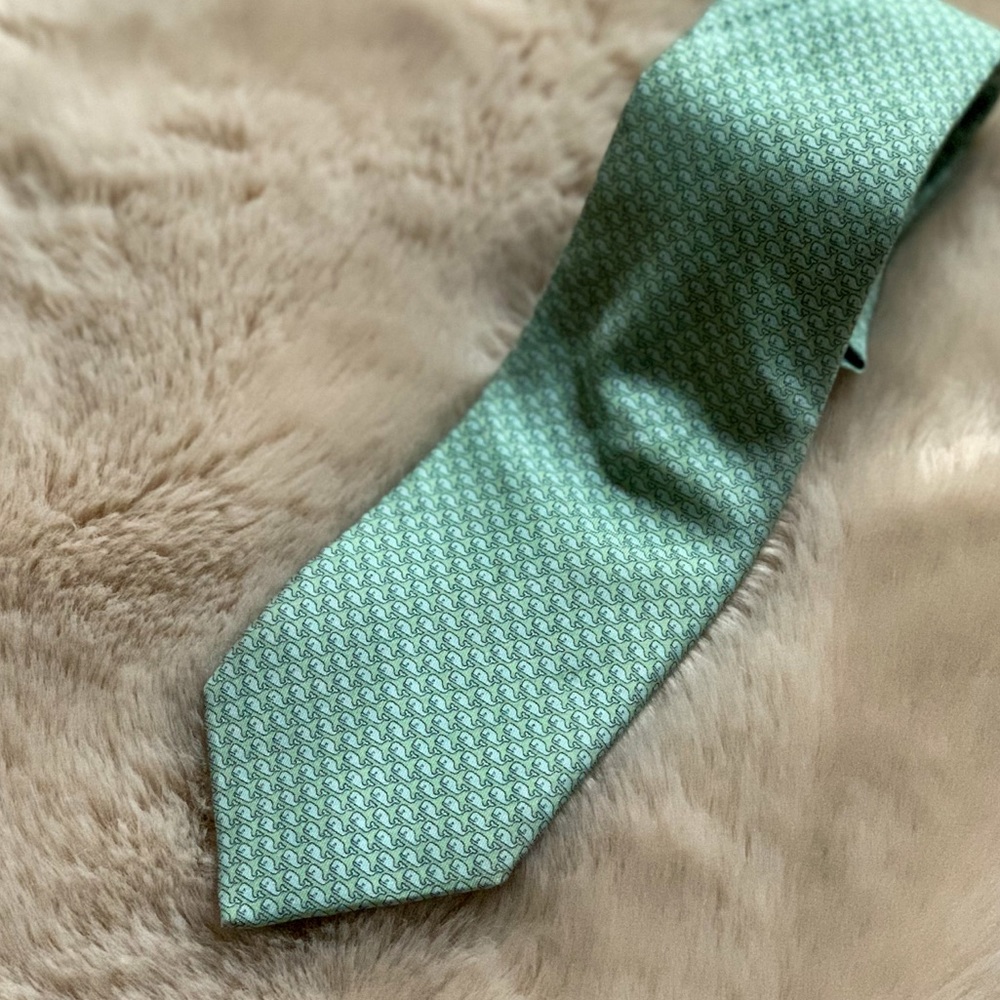 Vineyard Vines Whale Tie
